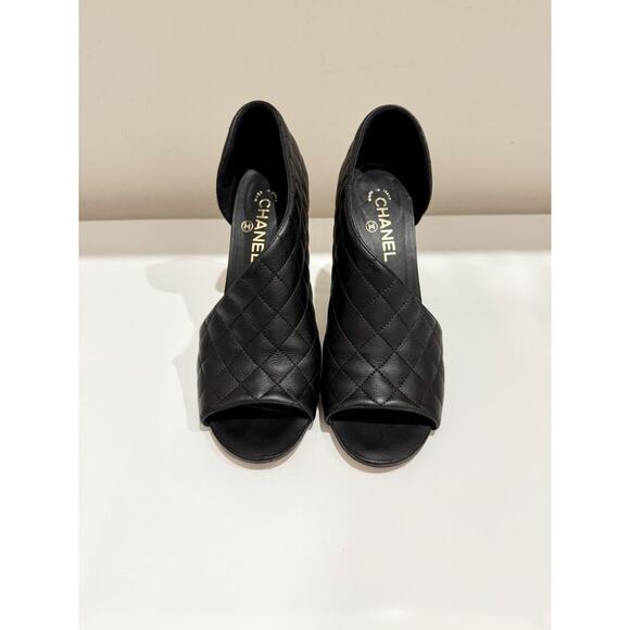 Chanel Quilted Leather D'Orsay Peep-Toe Pumps with Gold-Tone Heels Black EU 41 - Picture 3 of 8